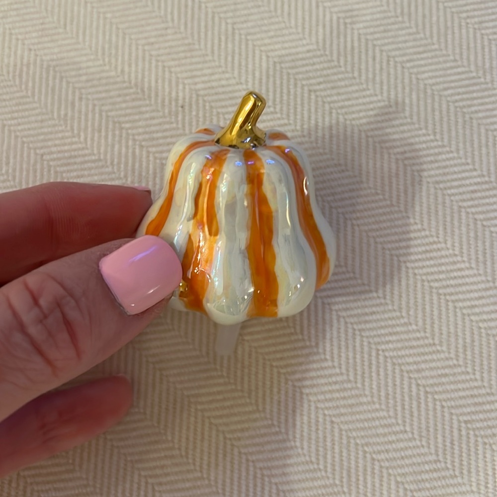 Nora Fleming, pumpkin attachment.